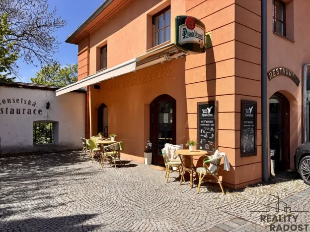 Pronájem ubytování, Hranice, Jiráskova, 1440 m2