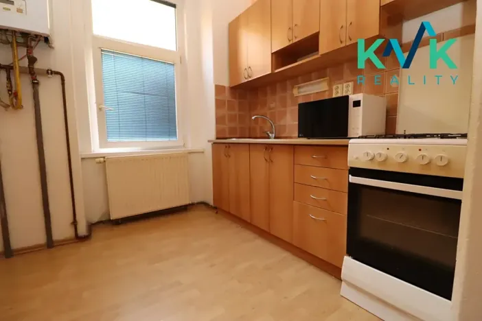 Prodej bytu 1+1, Karlovy Vary, Lad. Koubka, 29 m2