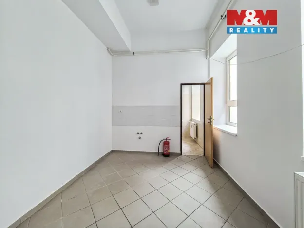Pronájem obchodního prostoru, Ústí nad Orlicí, Mírové nám., 207 m2