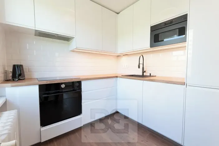 Pronájem bytu 2+1, Praha - Kobylisy, Paláskova, 59 m2