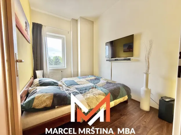 Pronájem bytu 2+kk, Náchod, Raisova, 41 m2