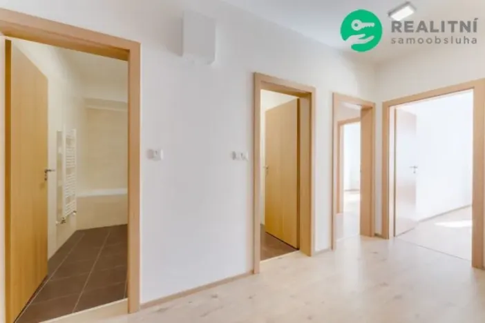 Prodej bytu 3+kk, Praha - Čakovice, Bermanova, 78 m2