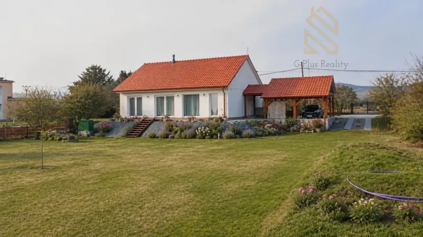 Prodej rodinného domu, Píšťany, 112 m2