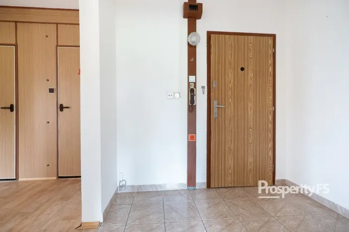Prodej bytu 3+1, Ústí nad Labem - Krásné Březno, Neštěmická, 74 m2