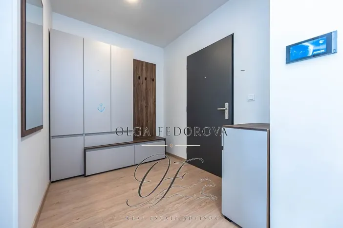 Pronájem bytu 2+kk, Praha - Řeporyje, Haenkeho, 47 m2