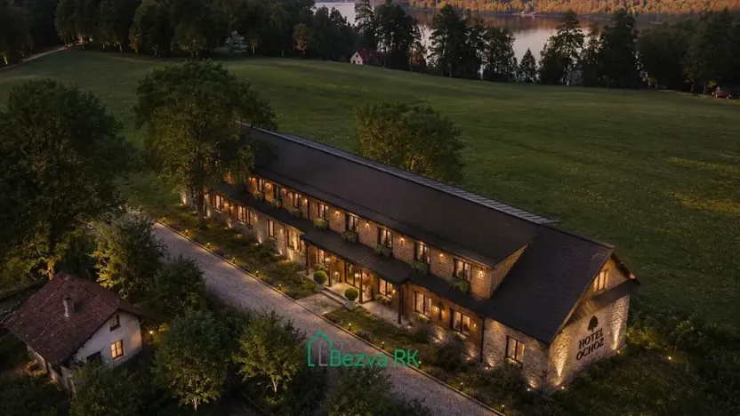 Prodej obchodního prostoru, Varvažov, 1358 m2