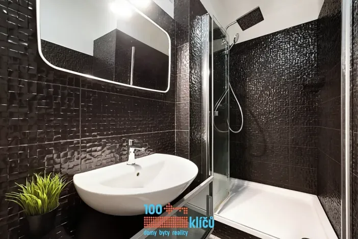 Prodej bytu 1+kk, Praha - Motol, Podhorská, 29 m2