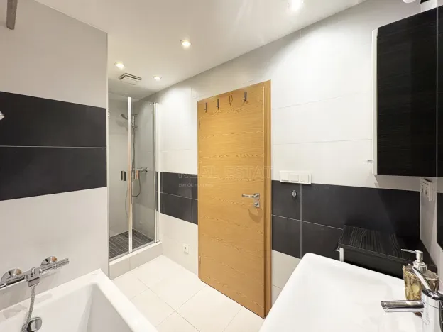 Pronájem bytu 3+kk, Praha, Píškova, 70 m2