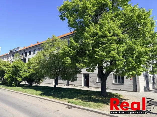 Prodej bytu 2+1, Praha - Strašnice, Průběžná, 59 m2
