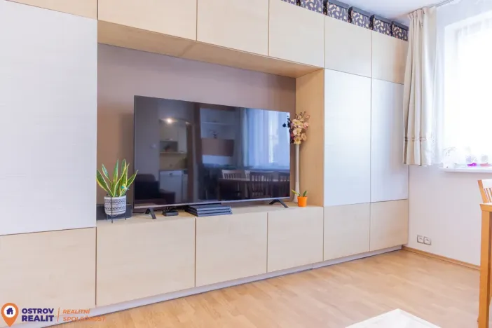 Prodej bytu 2+1, Olomouc - Nové Sady, Družební, 43 m2
