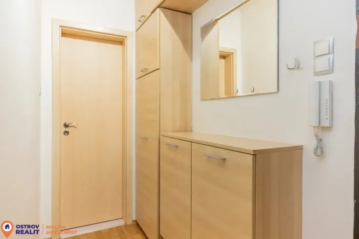 Prodej bytu 2+1, Olomouc - Nové Sady, Družební, 43 m2