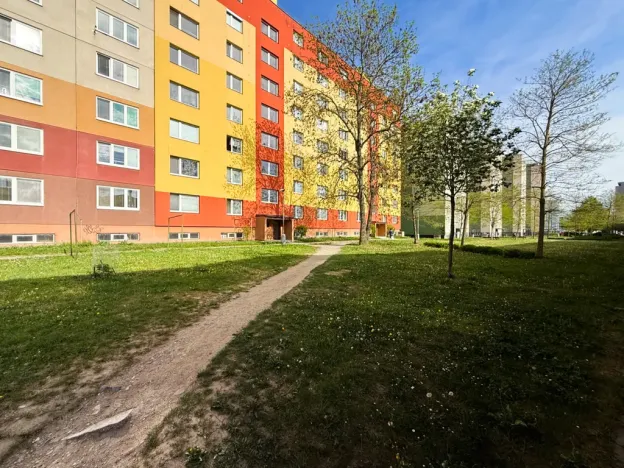 Prodej bytu 2+1, Olomouc - Nové Sady, Družební, 43 m2