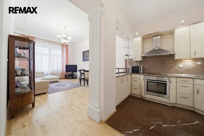 Prodej bytu 3+kk, Karlovy Vary, Moravská, 89 m2