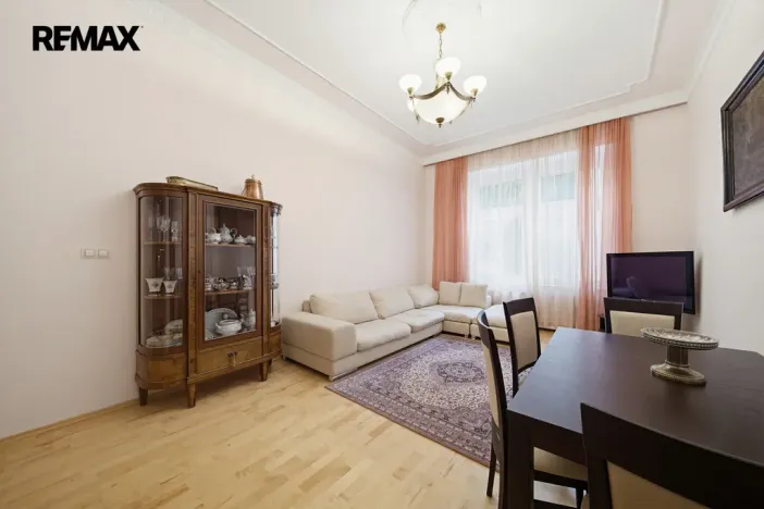 Prodej bytu 3+kk, Karlovy Vary, Moravská, 89 m2