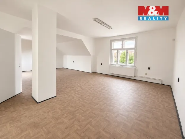 Pronájem obchodního prostoru, Praha - Horní Počernice, Náchodská, 230 m2