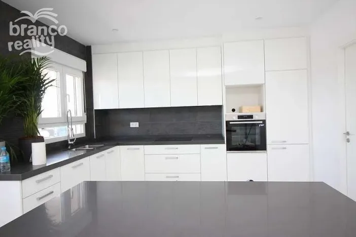 Prodej rodinného domu, Pinoso, Alicante, Španělsko, 245 m2