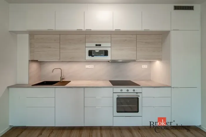 Prodej bytu 2+kk, Kladno - Dubí, Ke křížku, 54 m2