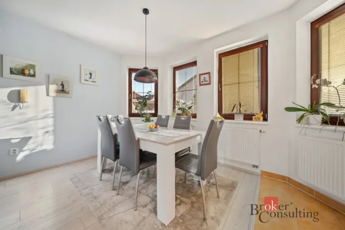 Prodej rodinného domu, Hradec Králové - Roudnička, Horní, 210 m2