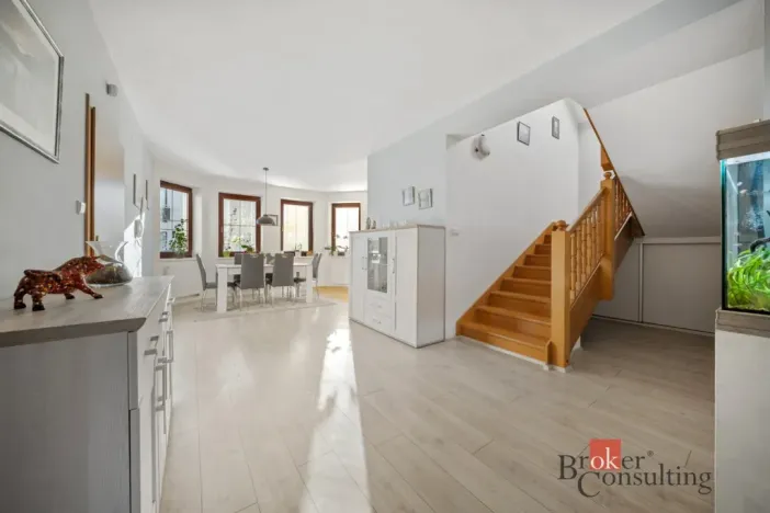 Prodej rodinného domu, Hradec Králové - Roudnička, Horní, 210 m2