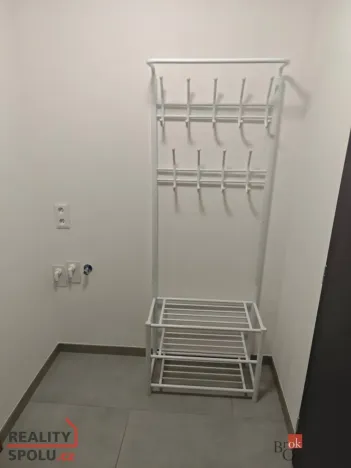 Pronájem bytu 1+kk, Plzeň - Skvrňany, Domažlická, 25 m2