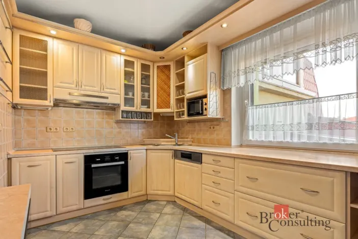 Prodej rodinného domu, Uhlířské Janovice, Kolínská, 550 m2