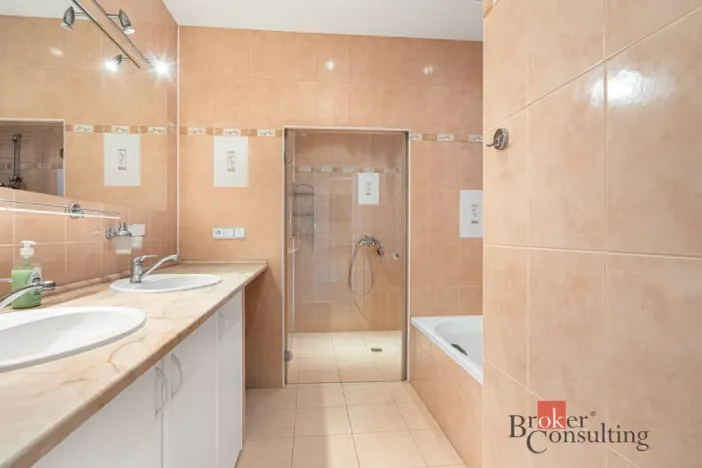 Prodej rodinného domu, Uhlířské Janovice, Kolínská, 550 m2