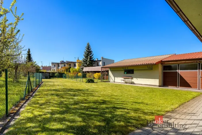 Prodej rodinného domu, Uhlířské Janovice, Kolínská, 550 m2