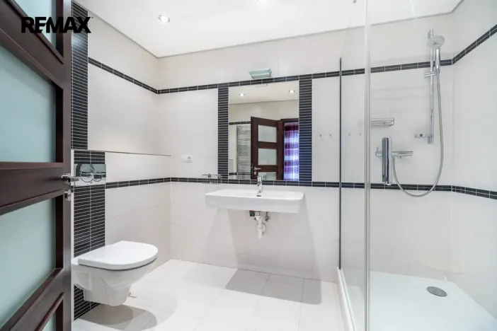 Prodej bytu 4+kk, Karlovy Vary, Libušina, 171 m2
