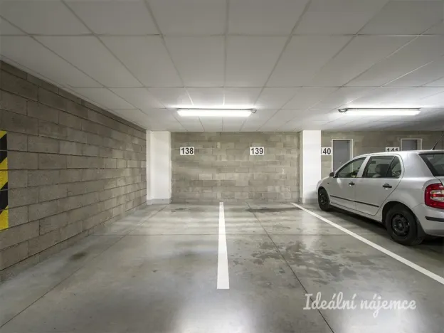 Pronájem bytu 2+kk, Praha - Modřany, Vorařská, 69 m2