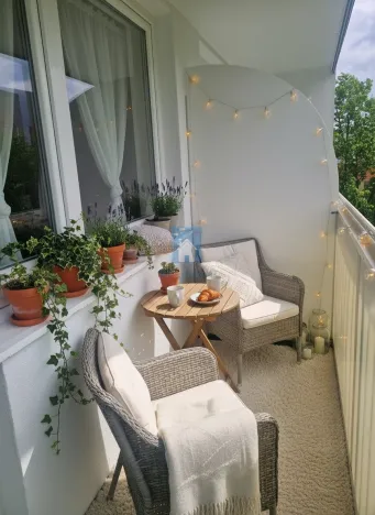 Pronájem bytu 2+kk, Praha, Španielova, 60 m2