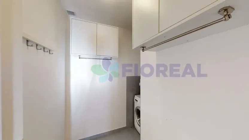 Pronájem bytu 1+kk, Praha - Vinohrady, Lublaňská, 41 m2
