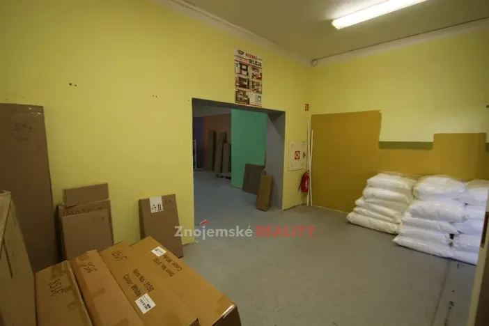 Pronájem obchodního prostoru, Znojmo, Vídeňská třída, 130 m2