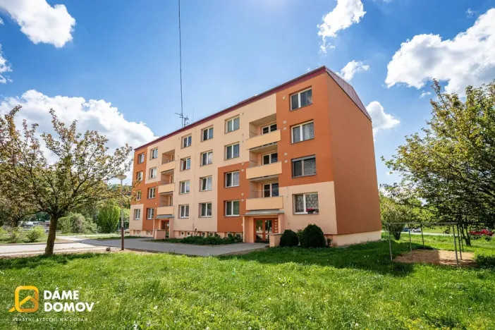 Prodej bytu 2+1, Luhačovice, Zahradní čtvrť, 53 m2