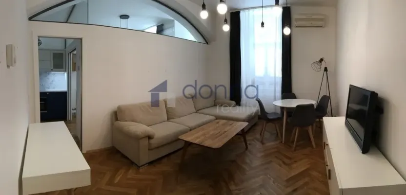 Pronájem bytu 2+kk, Praha, Rašínovo nábřeží, 47 m2