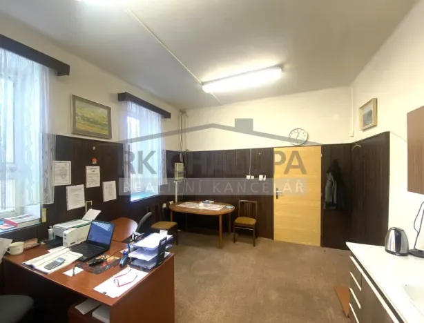 Pronájem kanceláře, České Budějovice - České Budějovice 6, nám. Švabinského, 55 m2
