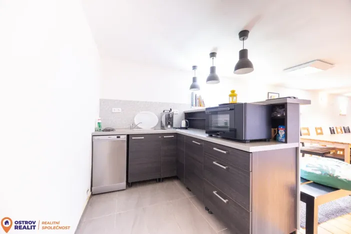 Prodej apartmánu, Staré Město - Stříbrnice, 48 m2