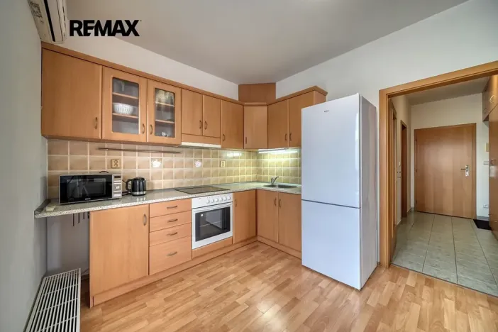 Pronájem bytu 2+kk, Poděbrady, Hakenova, 43 m2