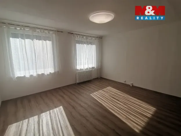 Pronájem bytu 1+kk, Ústí nad Labem - Všebořice, Spartakiádní, 31 m2