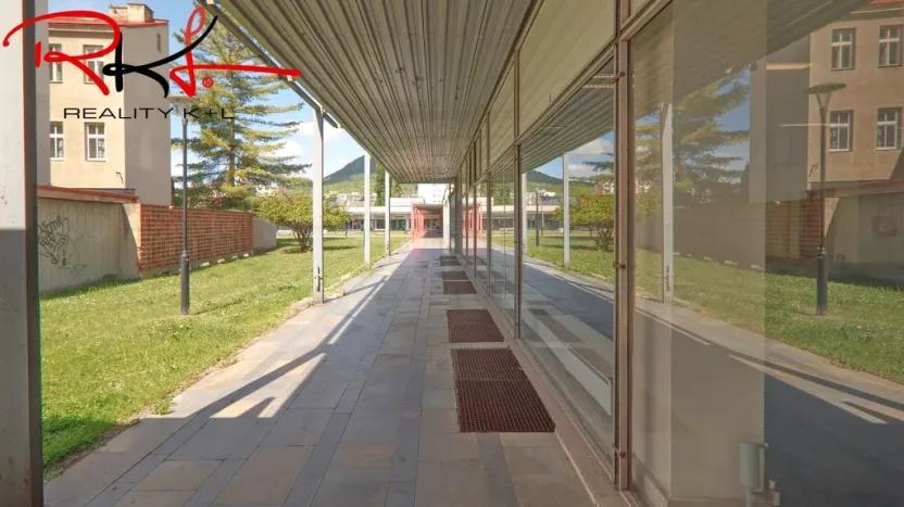 Pronájem obchodního prostoru, Lovosice, Osvoboditelů, 542 m2