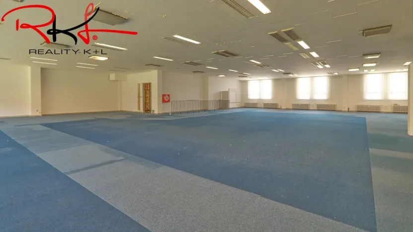 Pronájem obchodního prostoru, Lovosice, Osvoboditelů, 542 m2