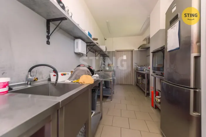 Prodej rodinného domu, Kunětice, 500 m2