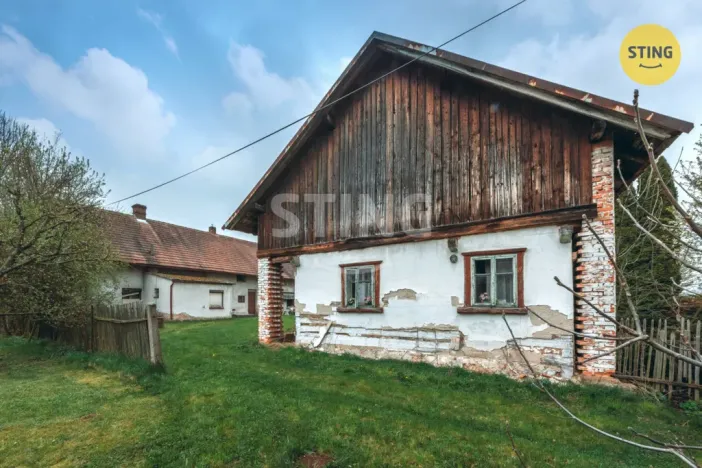 Prodej rodinného domu, Kunětice, 500 m2