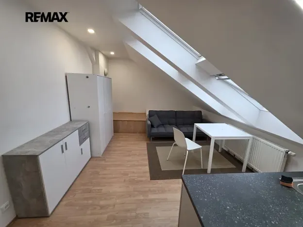 Pronájem bytu 2+kk, Praha - Dejvice, Koulova, 43 m2