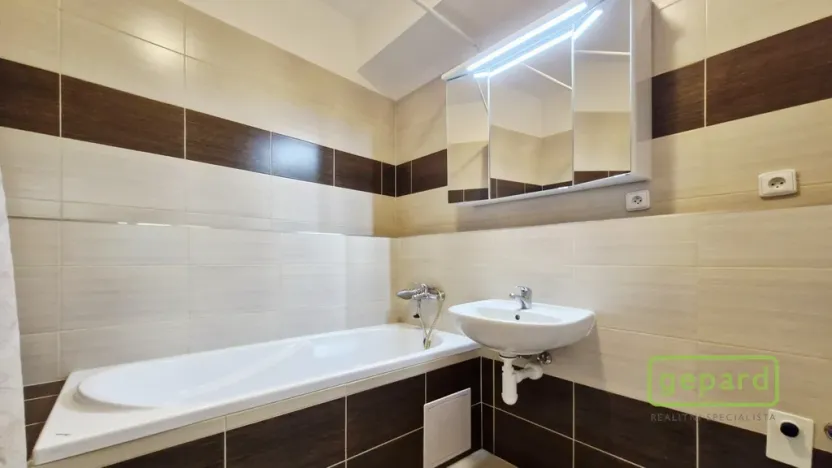 Pronájem bytu 2+kk, Praha - Hostivař, Vladycká, 52 m2