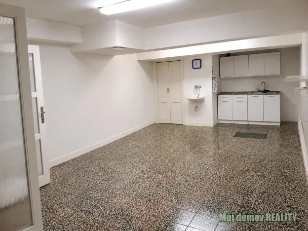 Pronájem obchodního prostoru, Praha - Záběhlice, Sněženková, 31 m2