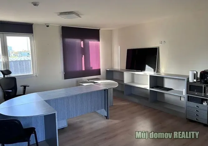 Pronájem kanceláře, Praha - Malešice, 50 m2