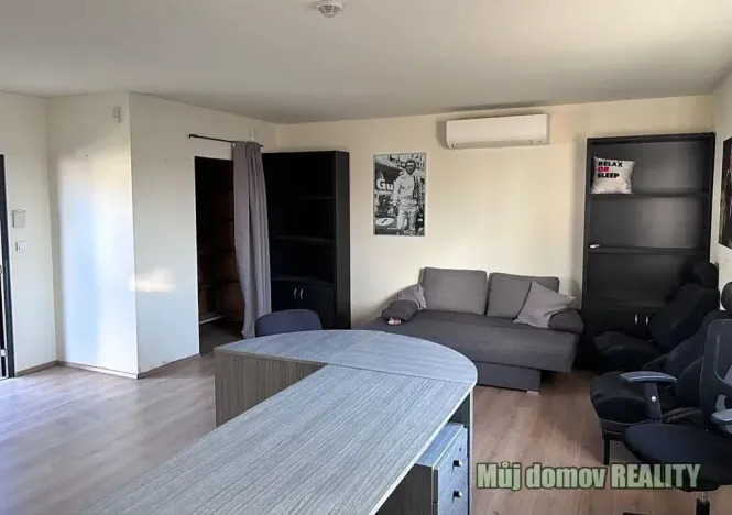 Pronájem kanceláře, Praha - Malešice, 50 m2