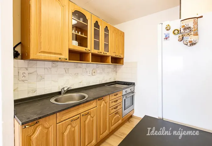 Pronájem bytu 2+kk, Praha, Doležalova, 45 m2