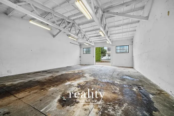 Pronájem skladu, Jihlava, Polenská, 1000 m2