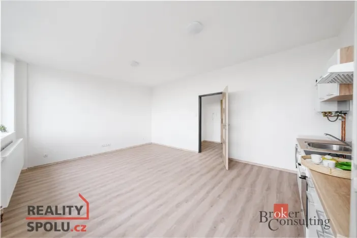 Pronájem bytu 1+kk, Mlékojedy, 34 m2